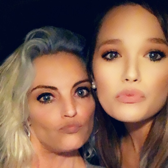 Meet your Posher, Jennifer - Picture 5 of 8